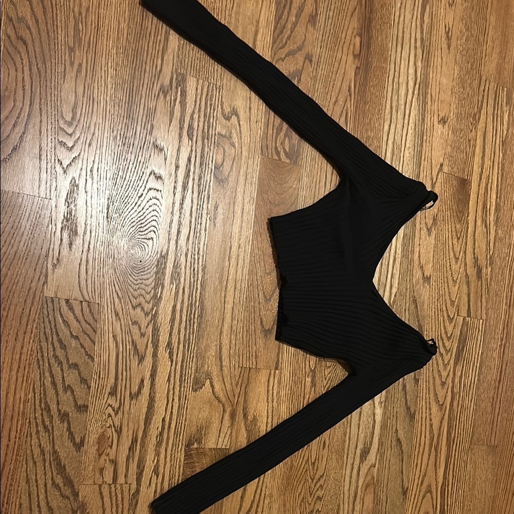 Black Ribbed Long Sleeve Crop Top